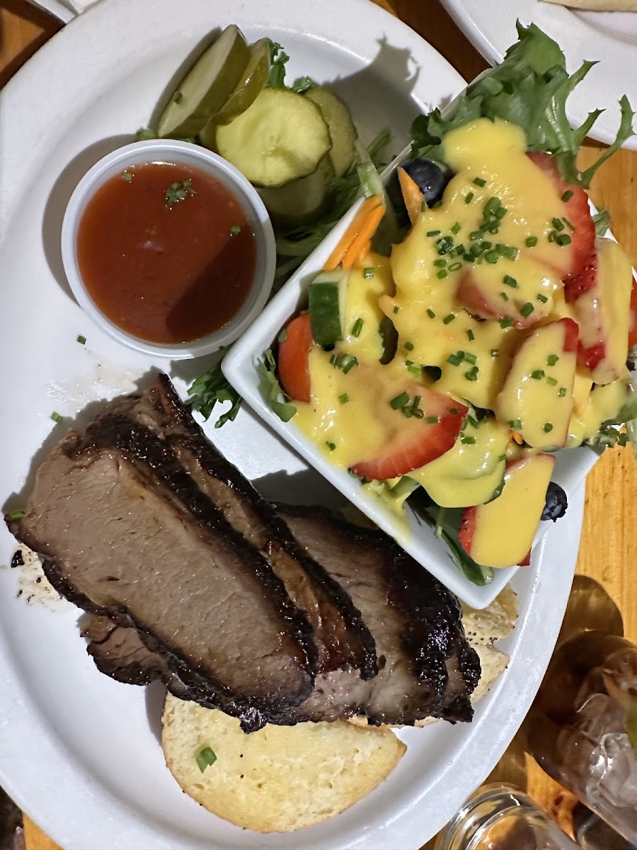 Gluten-Free at Breakwall BBQ & Smokehouse