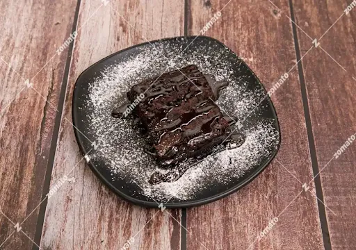 Brownie With Chocolate Sauce