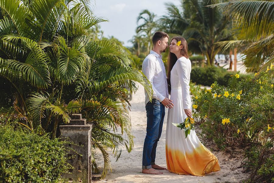 Fotografo di matrimoni Viktoriya Avdeeva (vika85). Foto del 17 aprile 2018