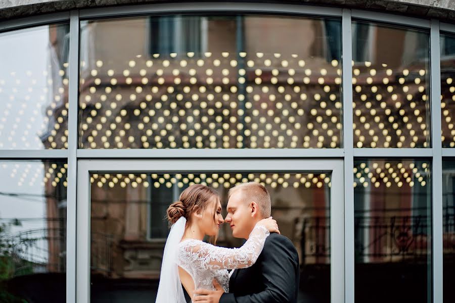 Fotógrafo de casamento Oleksandr Nakonechnyi (nakonechnyi). Foto de 1 de abril 2022