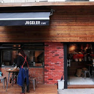 Juggler Cafe