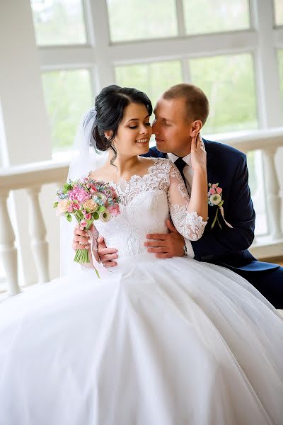 Wedding photographer Mari Nikulina (hrisofemida). Photo of 23 June 2017