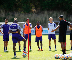 Anderlecht, avec Kompany une mi-temps, prend l'eau face à l'Ajax Amsterdam