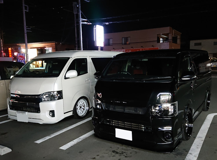 ハイエースのコロナウイルスに負けるな・ハイエースワゴンに関するカスタム事例の投稿画像2枚目