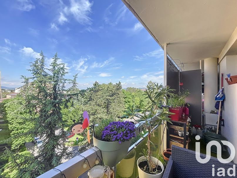 Vente appartement 4 pièces 81 m² à Sainte-Foy-lès-Lyon (69110), 263 000 €