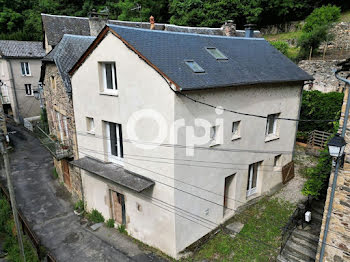 maison à Saint-Geniez-d'Olt (12)