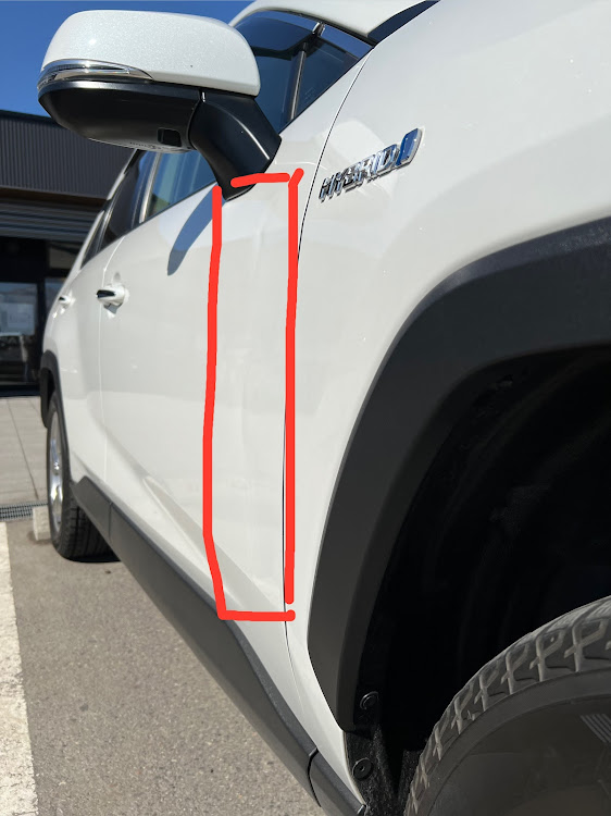RAV4の3月もよろしくお願いします・AXAH54・RAV4・強風注意・ドアパンチに関するカスタム事例の投稿画像2枚目