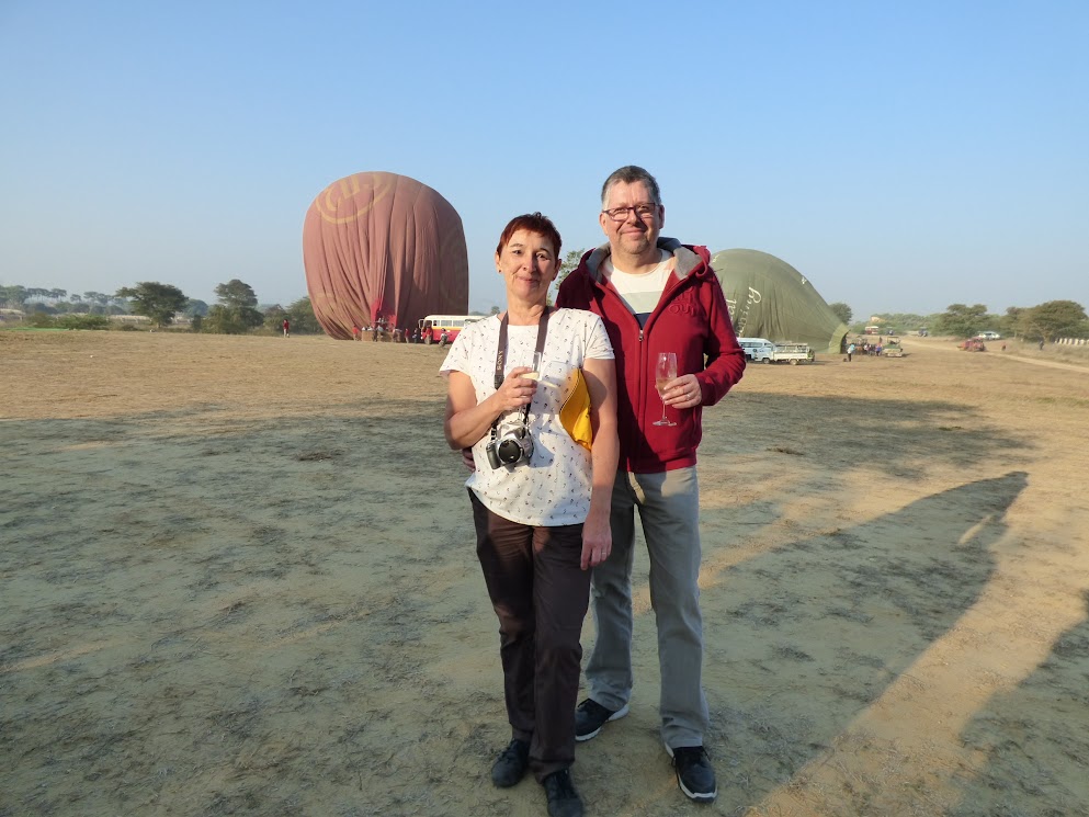 Golden Eagle Ballooning - bagan