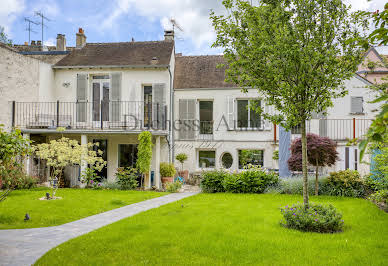 House with pool and terrace 18