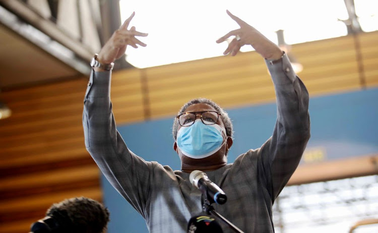 Transport minister Fikile Mbalula has urged South Africans to wear masks to prevent the spread of Covid-19. File photo.