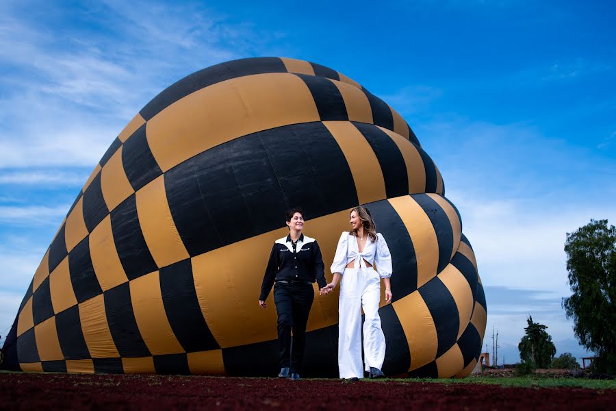 Fotografo di matrimoni Adriana Somófora (somofora). Foto del 3 agosto 2022