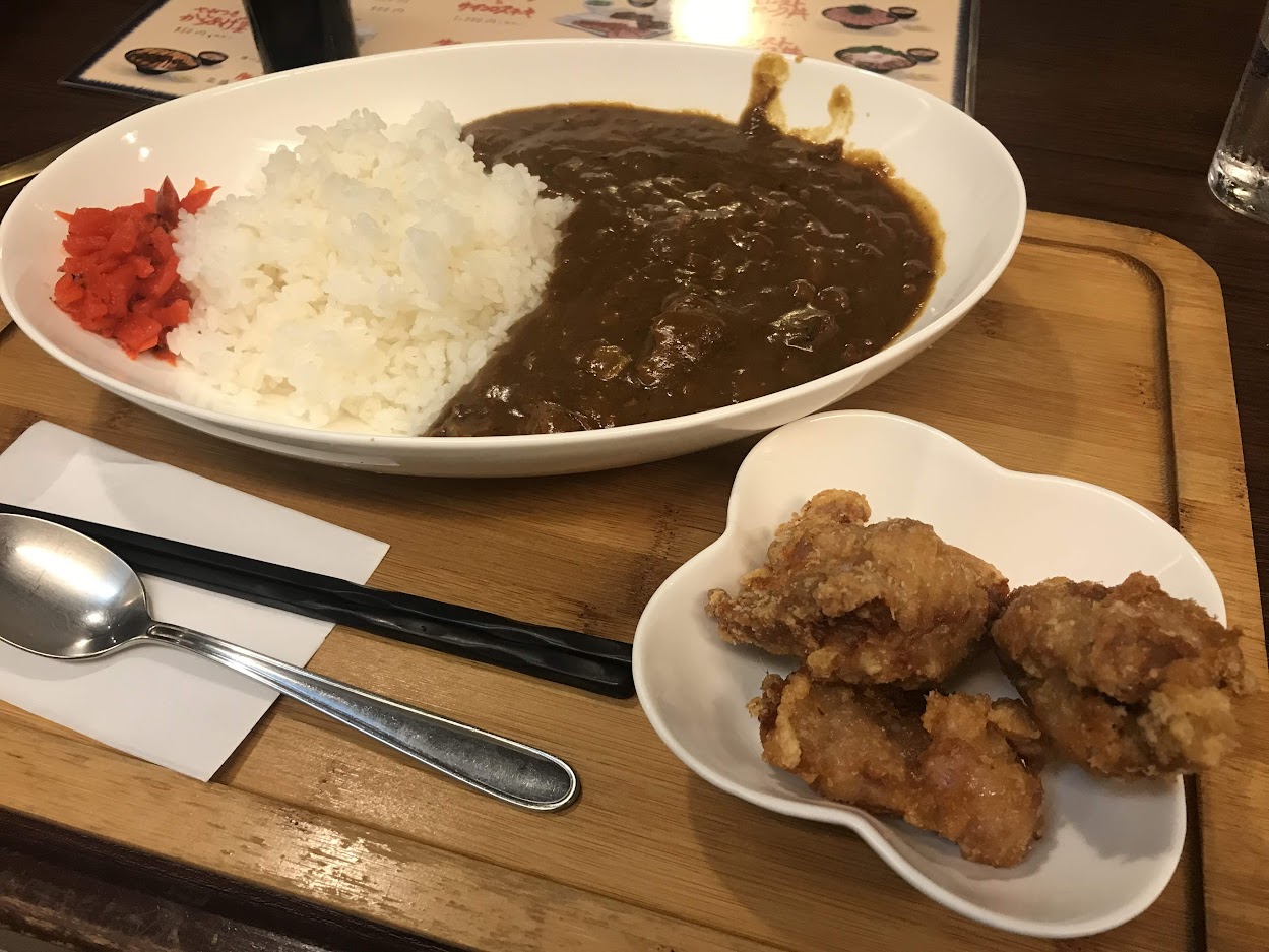 ビーフカレー　唐揚げ