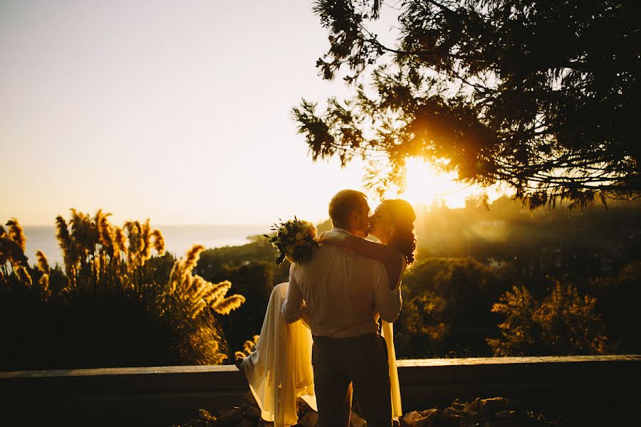 Fotógrafo de casamento Armand Avakimyan (armand). Foto de 24 de março 2019