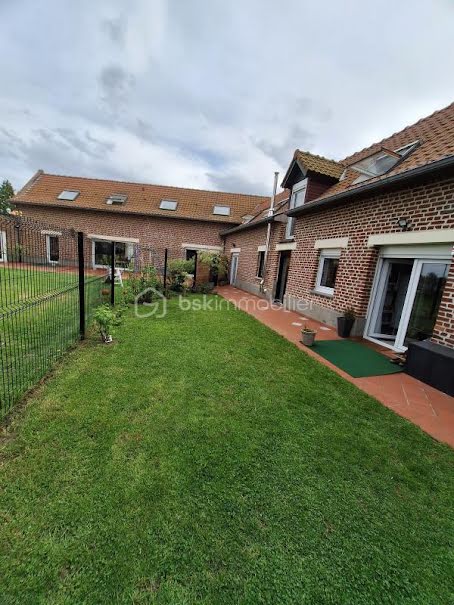 Vente ferme 8 pièces 213 m² à Herlies (59134), 615 000 €