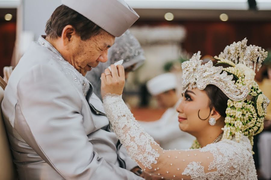 Fotograful de nuntă Aburizal Rizki (aburizalrizki). Fotografia din 19 iunie 2018