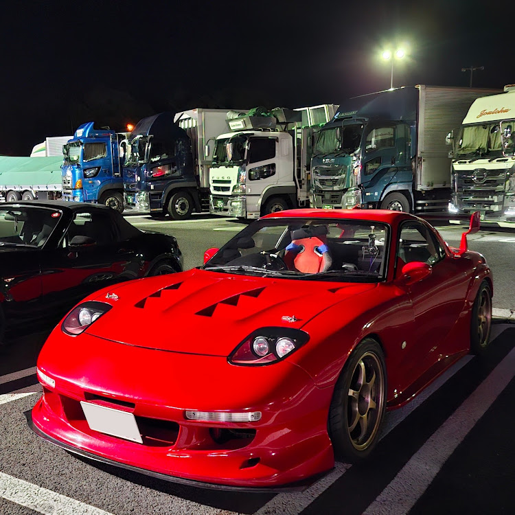 RX-7のナイトミーティング・ナイトドライブ・東海環状線・MAZDA・RX-7に関するカスタム事例の投稿画像2枚目