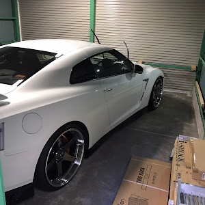 NISSAN GT-R R35
