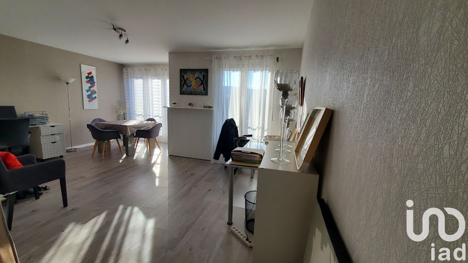 Vente appartement 2 pièces 56 m² à Évry-Courcouronnes (91000), 143 000 €