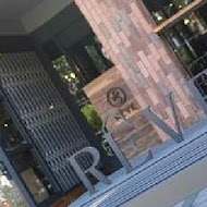 黑浮咖啡 Reve Cafe(高雄高美店)