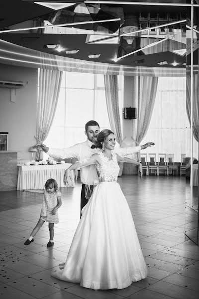 Wedding photographer Valeriya Kasperova (4valerie). Photo of 14 September 2016