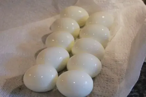 4 Boiled Eggs