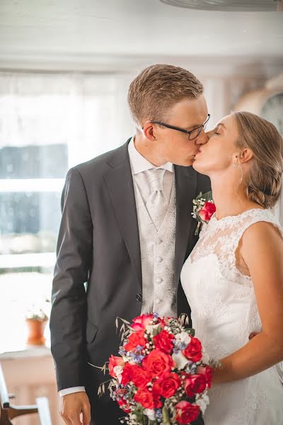 Wedding photographer Emanuel Ström (emanuelstrom). Photo of 20 March 2019