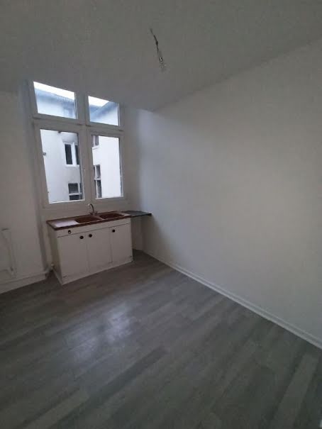 Location  appartement 1 pièce 66 m² à Toul (54200), 464 €