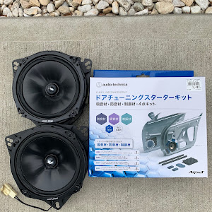 アクア NHP10