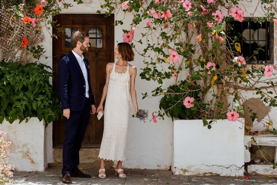 Fotografo di matrimoni Belén De Santiago (belendesantiago). Foto del 5 aprile 2023