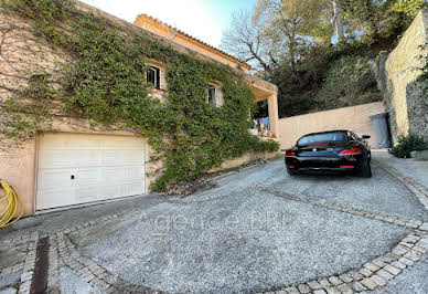 House with terrace 3