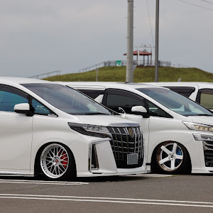 ヴェルファイア AGH30W