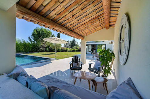 Maison avec piscine 5