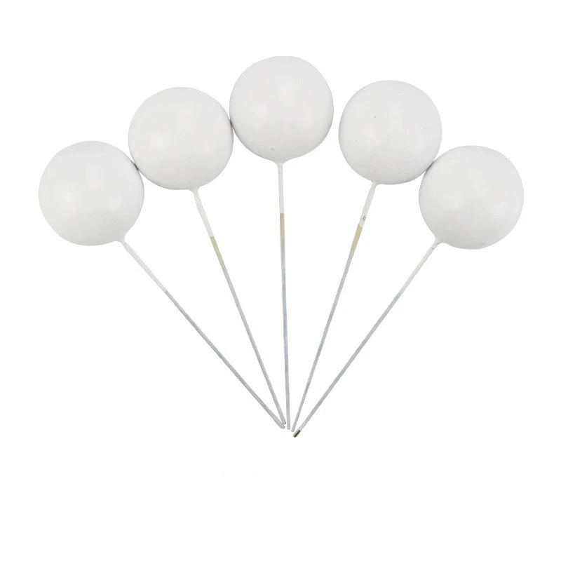 Adornos redondos decorativos brillantes en colores de caramelo. Dale un toque festivo y alegre a tus espacios con estas bolas brillantes.