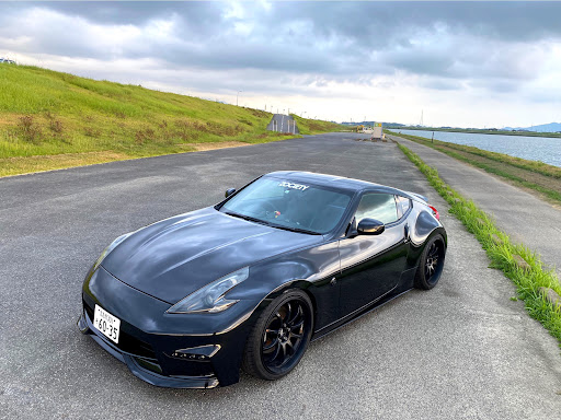 フェアレディZのNISMOバンパー交換・インナーブラック加工