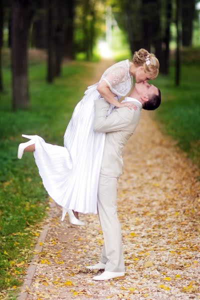 結婚式の写真家Viktoriya Khabibullina (spectrumvates)。2016 10月19日の写真