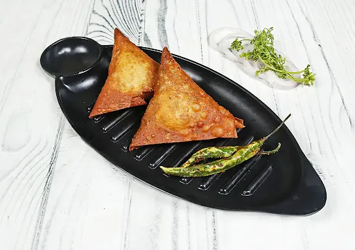 Onion Samosa [2 Pieces]