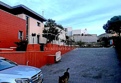 House with pool and terrace 3