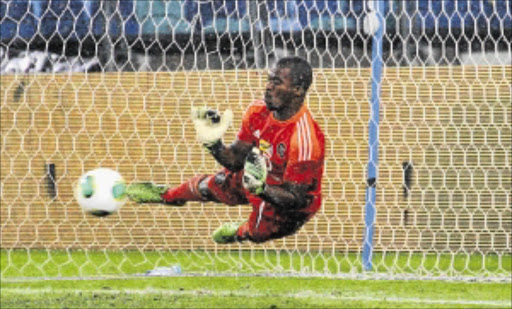 BIG WEEK : Orlando Pirates goalkeeper Senzo Meyiwa Photo: Anesh Debiky/Gallo Images