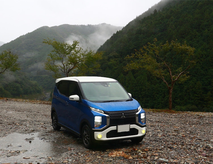 eKクロスのekクロス・ドライブ・B34W・雨に関するカスタム事例の投稿画像2枚目
