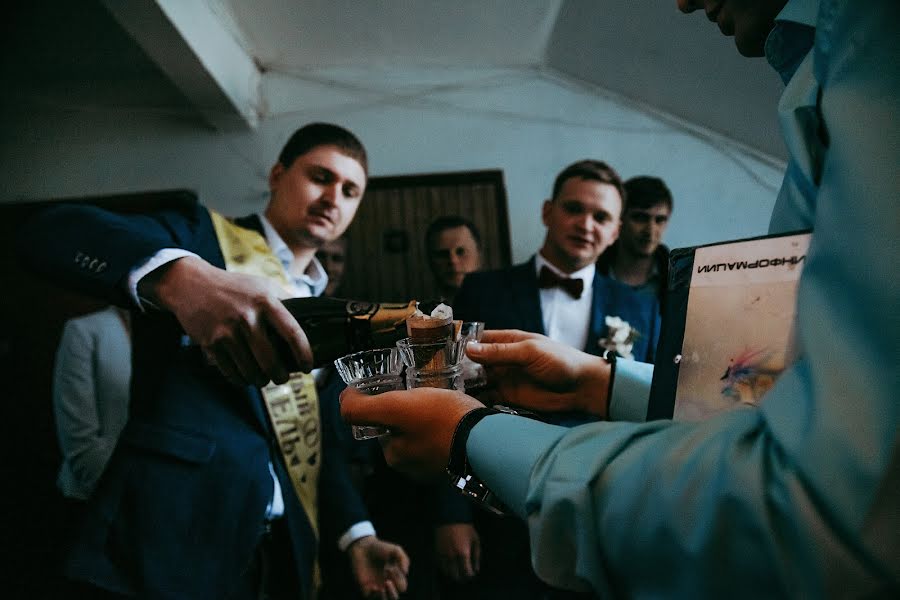 Fotógrafo de bodas Aleksandr Kozlov (simbery). Foto del 5 de julio 2018