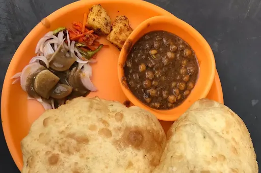 Chole Bhature [2 Bhature]