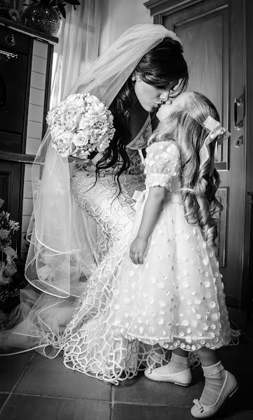 Wedding photographer Tiziano Esposito (immagineesuono). Photo of 25 November 2015