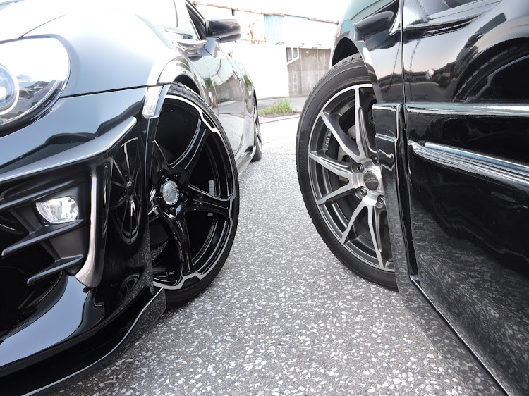 86の後輩とコラボ・86エロい！・やっぱり86・黒金の86！に関するカスタム事例の投稿画像5枚目