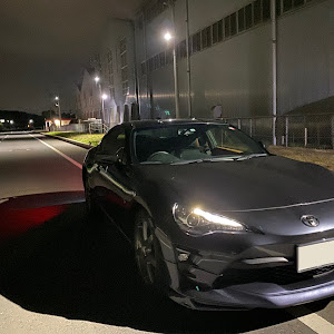 86