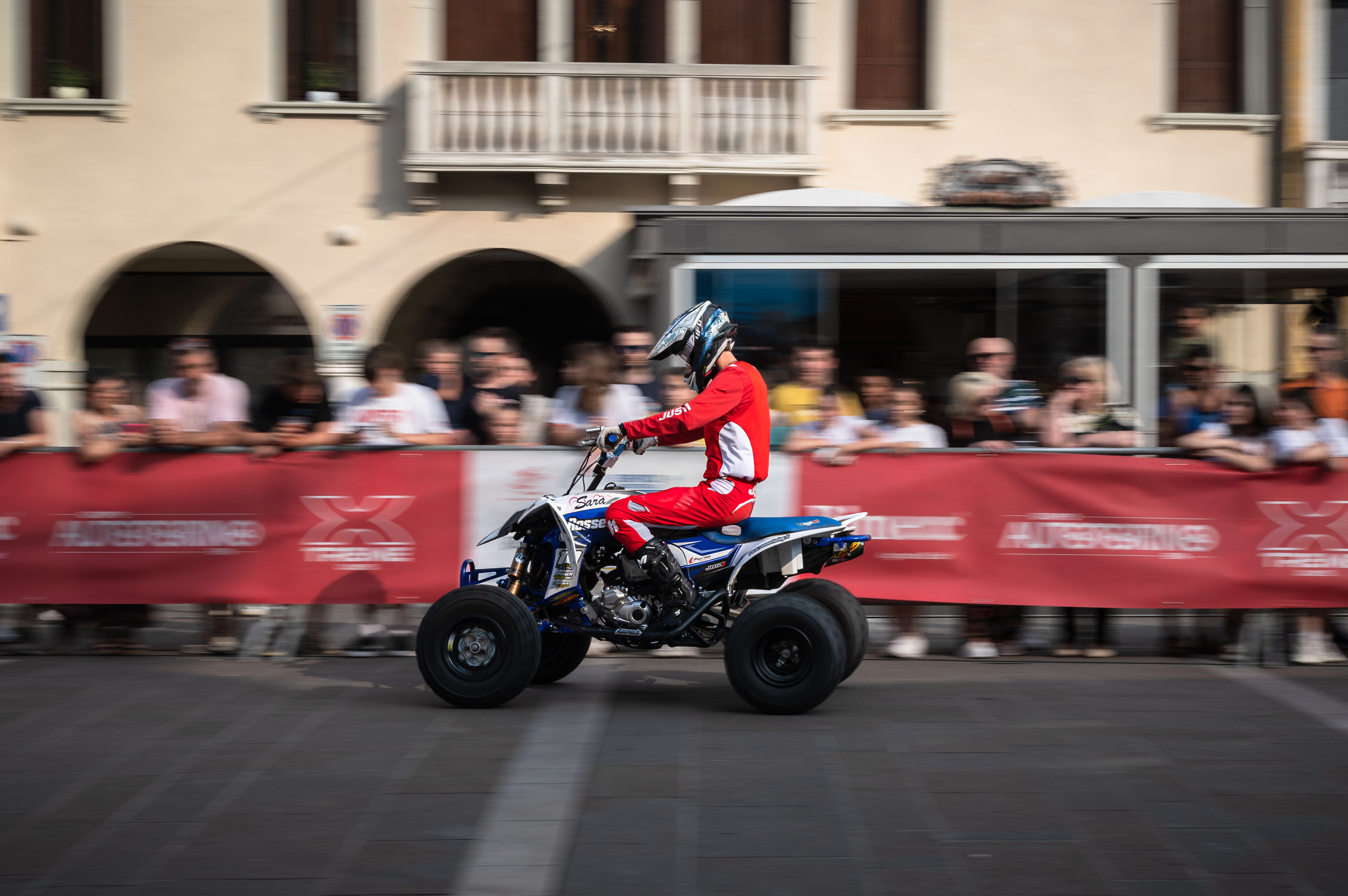 Esibizione in quad di Elio_R