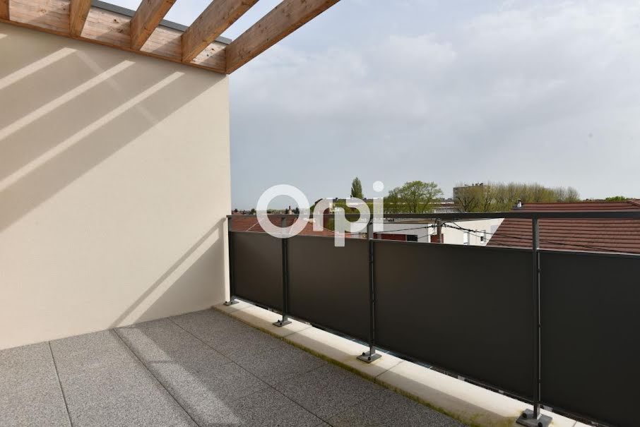 Location  appartement 3 pièces 67 m² à Maizieres-les-metz (57280), 950 €