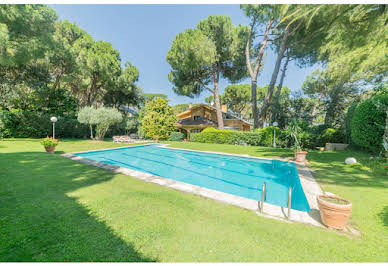 Maison avec piscine et terrasse 12