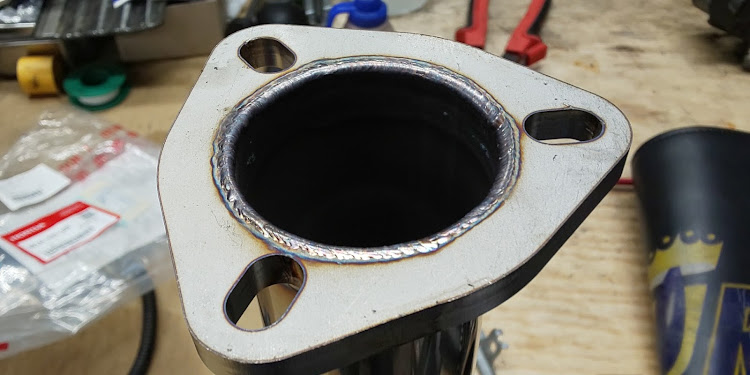 らむねさんが投稿したワンオフマフラー・ワンオフマフラー製作・マフラーワンオフ・溶接加工・溶接作業に関するカスタム事例の投稿画像4枚目