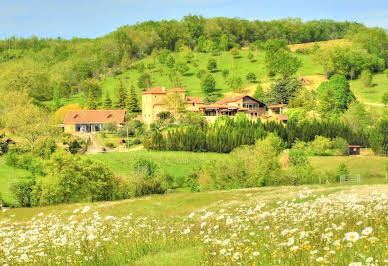 House with garden and terrace 2