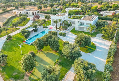 Villa with pool and terrace 3